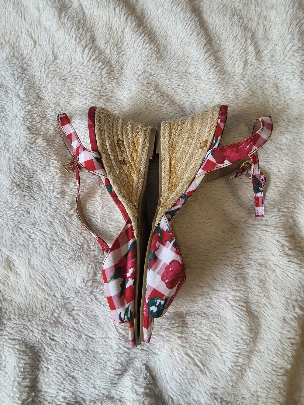 Betsey Johnson Red Floral Gingham Athena Heels - Picture 4 of 6